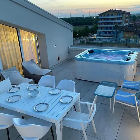 Haus Margarete - Attico Infinity Vista Mare Con Jacuzzi - Agenzia Cocal